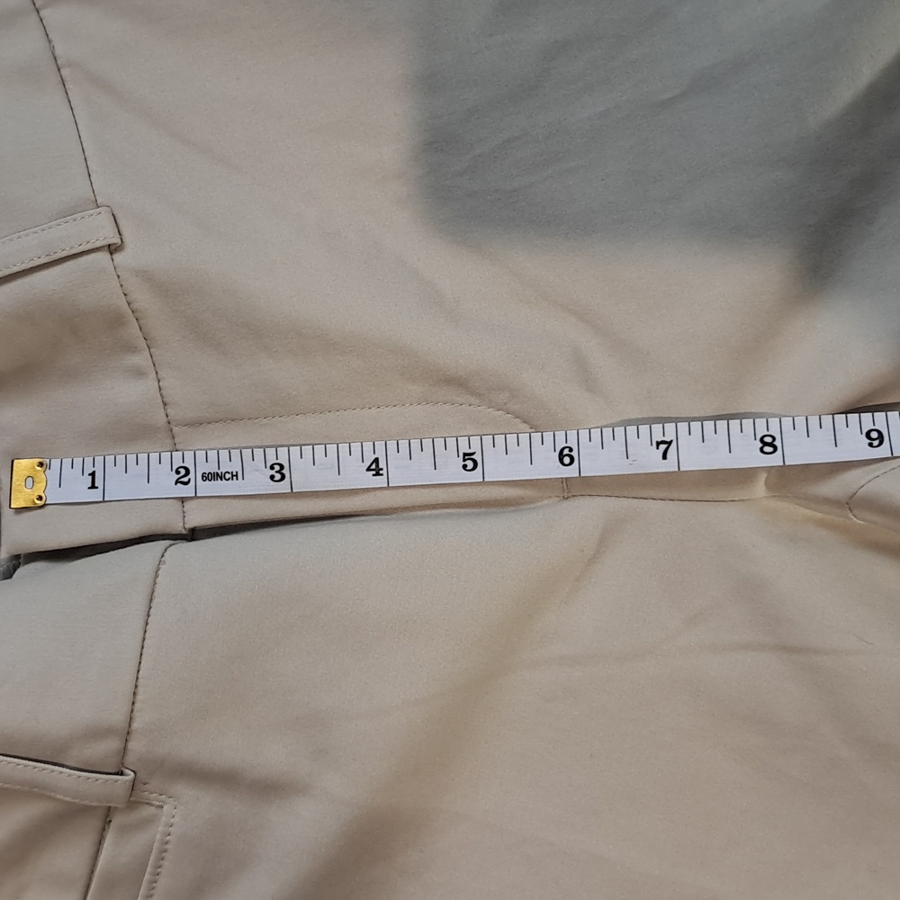 Banana Republic Jackson Fit. 4 Long.‎ Tan. - Picture 2 of 12